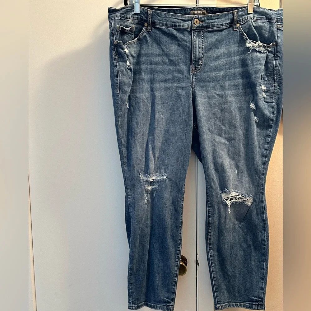 Torrid mid rise skinny jeans